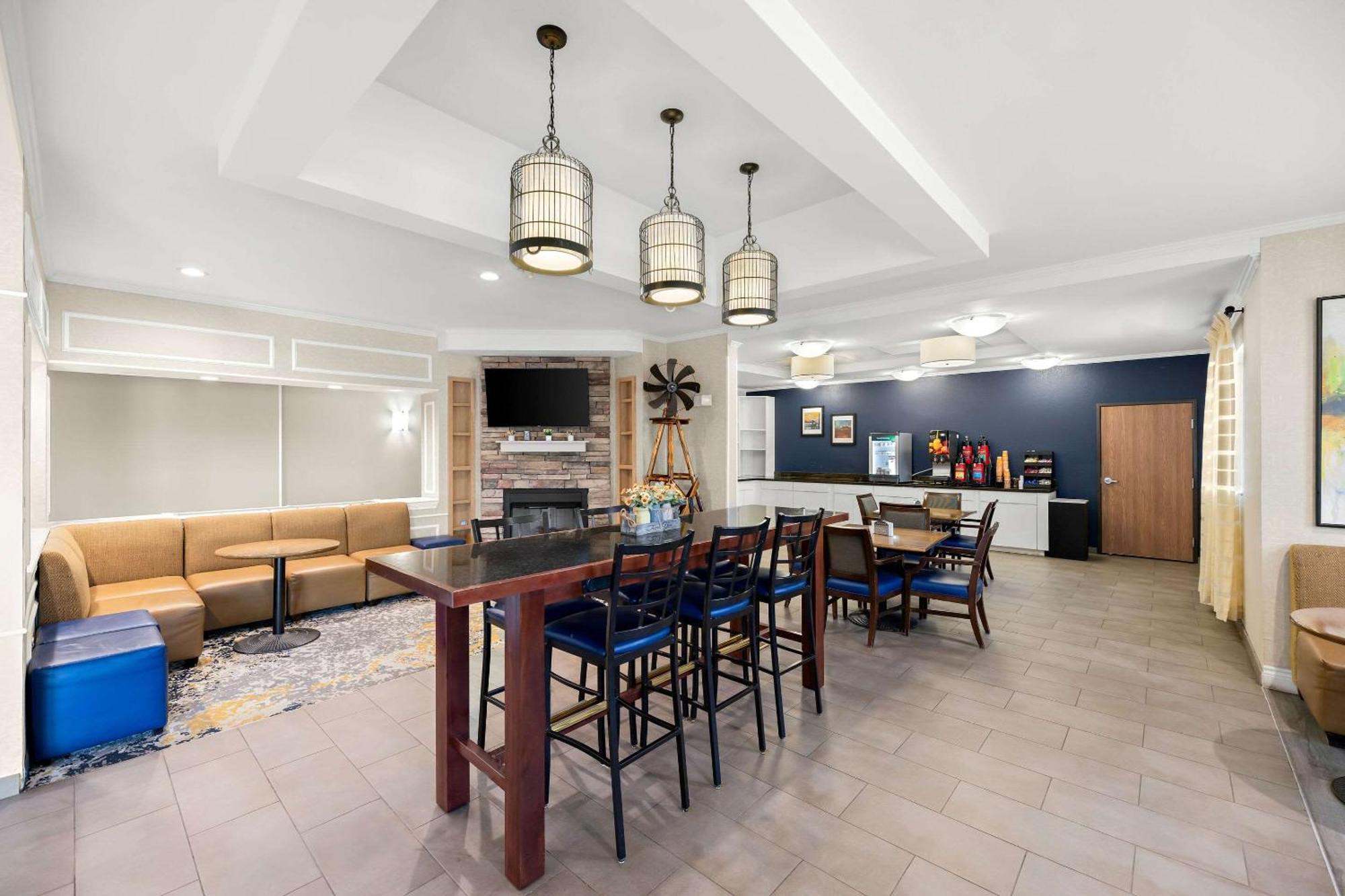 Quality Inn & Suites Big Spring Buitenkant foto