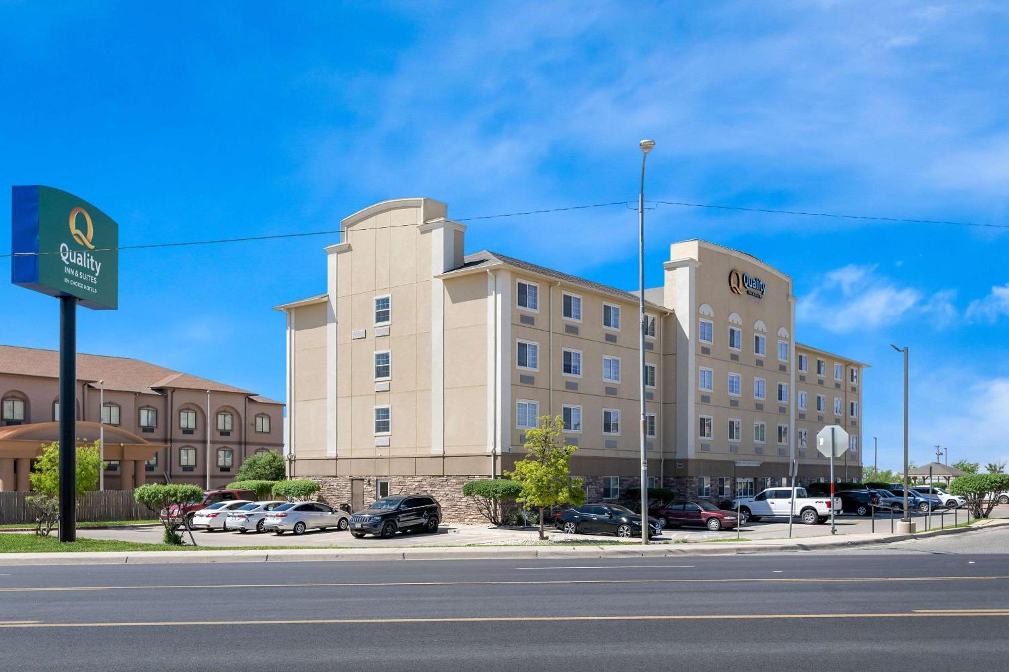 Quality Inn & Suites Big Spring Buitenkant foto