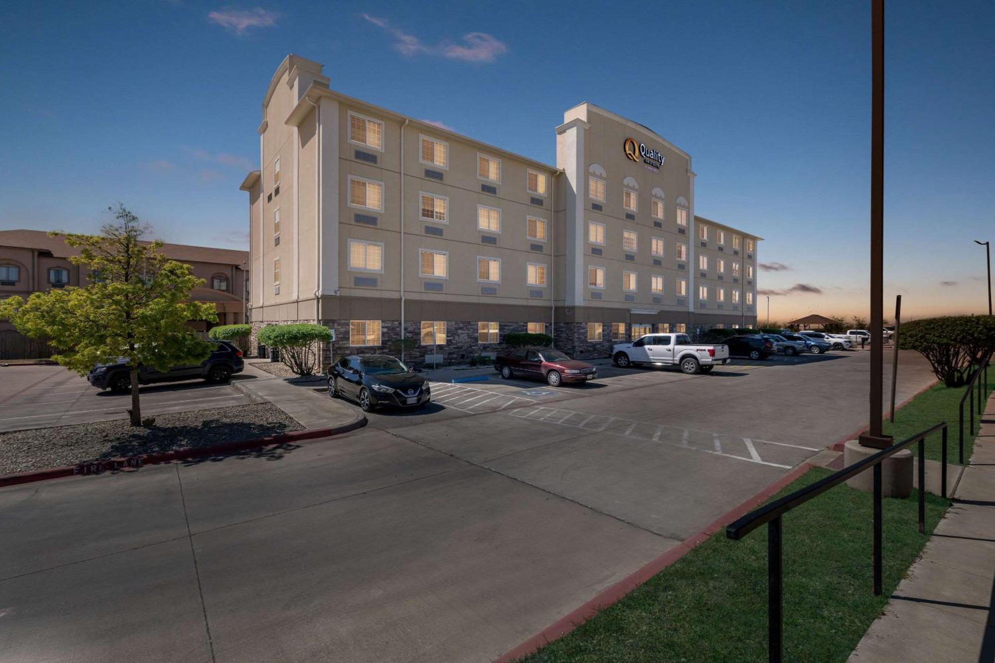 Quality Inn & Suites Big Spring Buitenkant foto